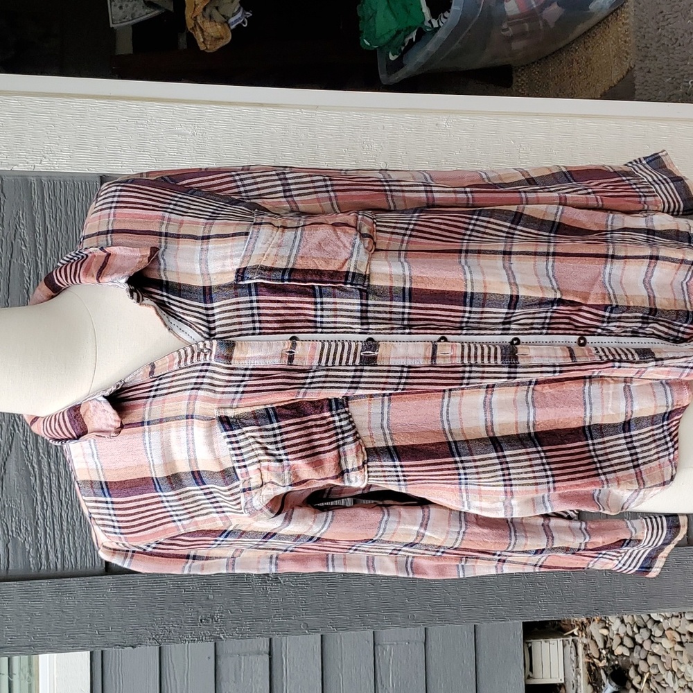 Plaid top